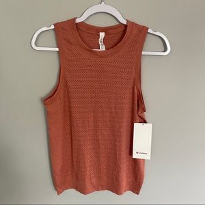 Lululemon salmon breeze by muscle tank